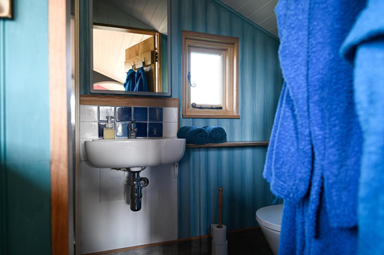 Dol Swynol Glamping Luxury Cabin With Outdoor Bath Villa Aberystwyth Kültér fotó